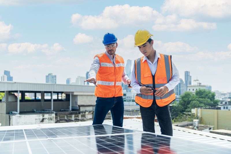 Experienced Solar Technicians